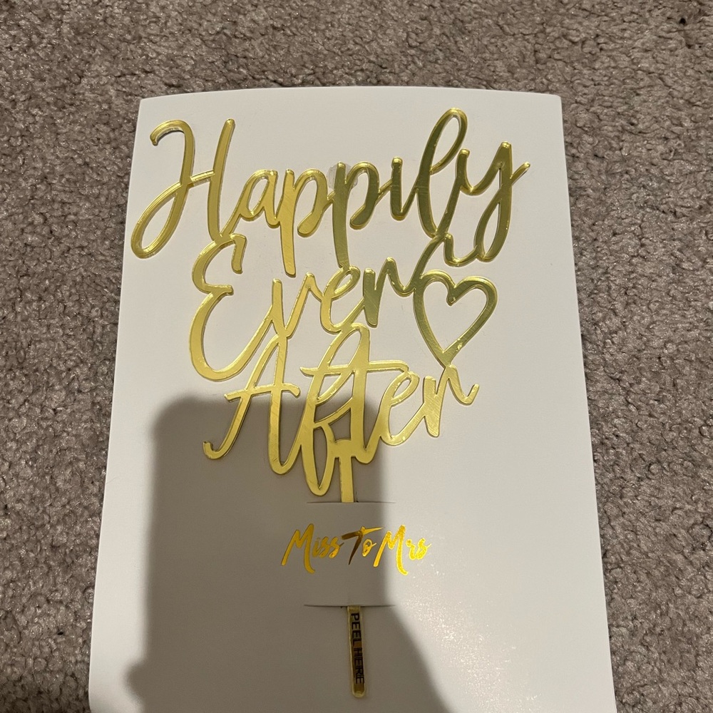 Cake topper